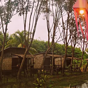 https://easylife-bungalow.koh-lantahotels.net